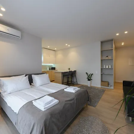 Мм Group Apartment Uzhhorod Exterior photo