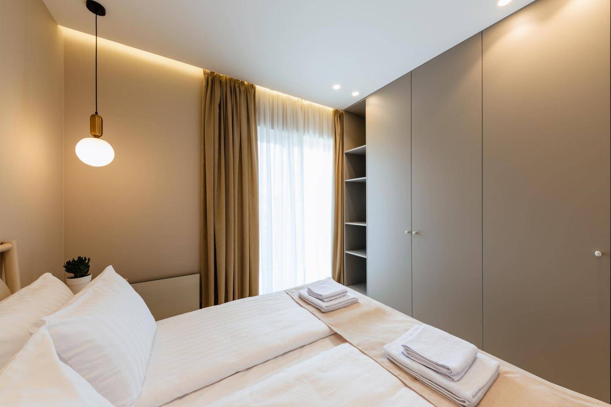 мм Group Apartment