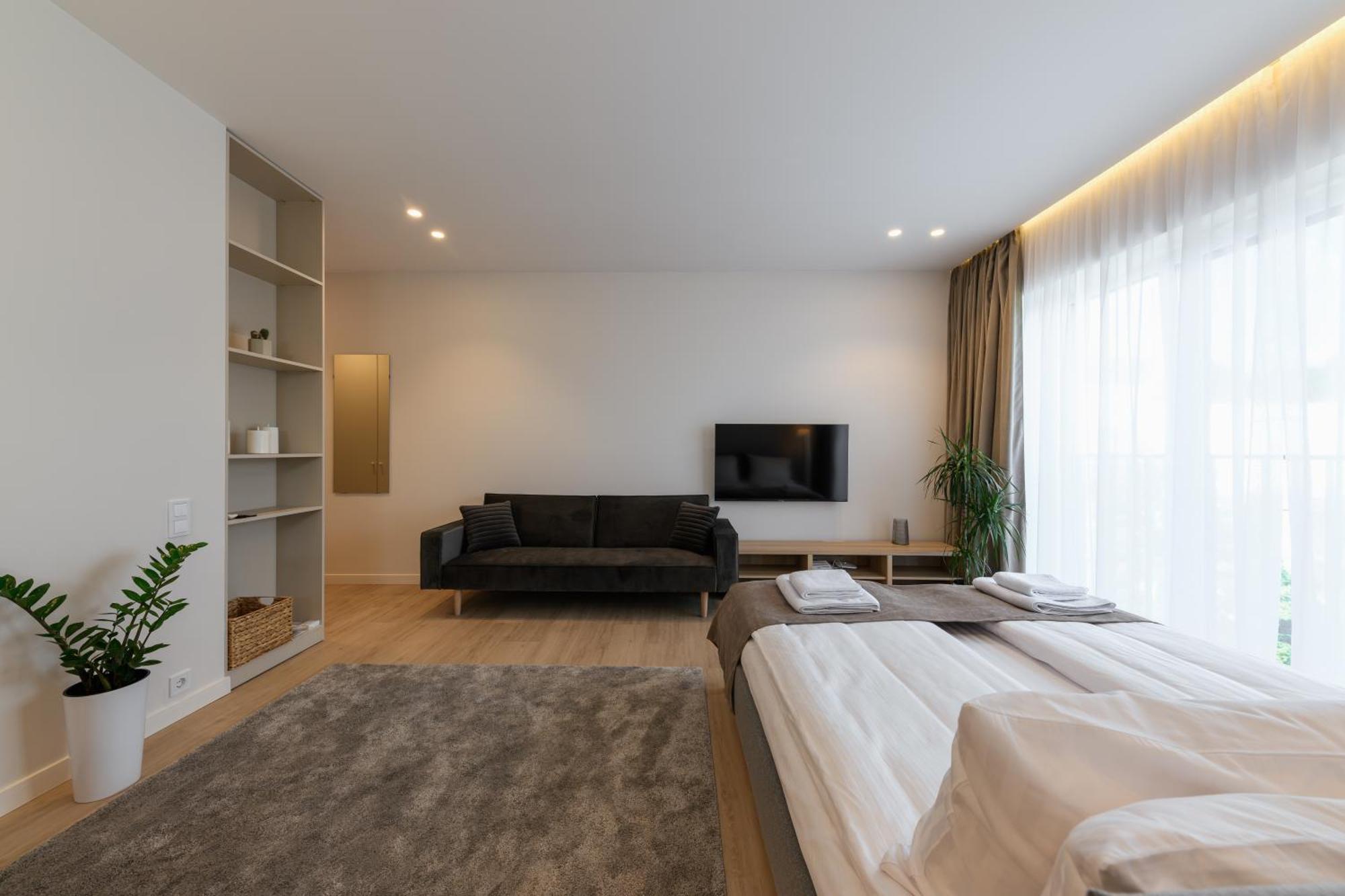 Apartment мм Group *